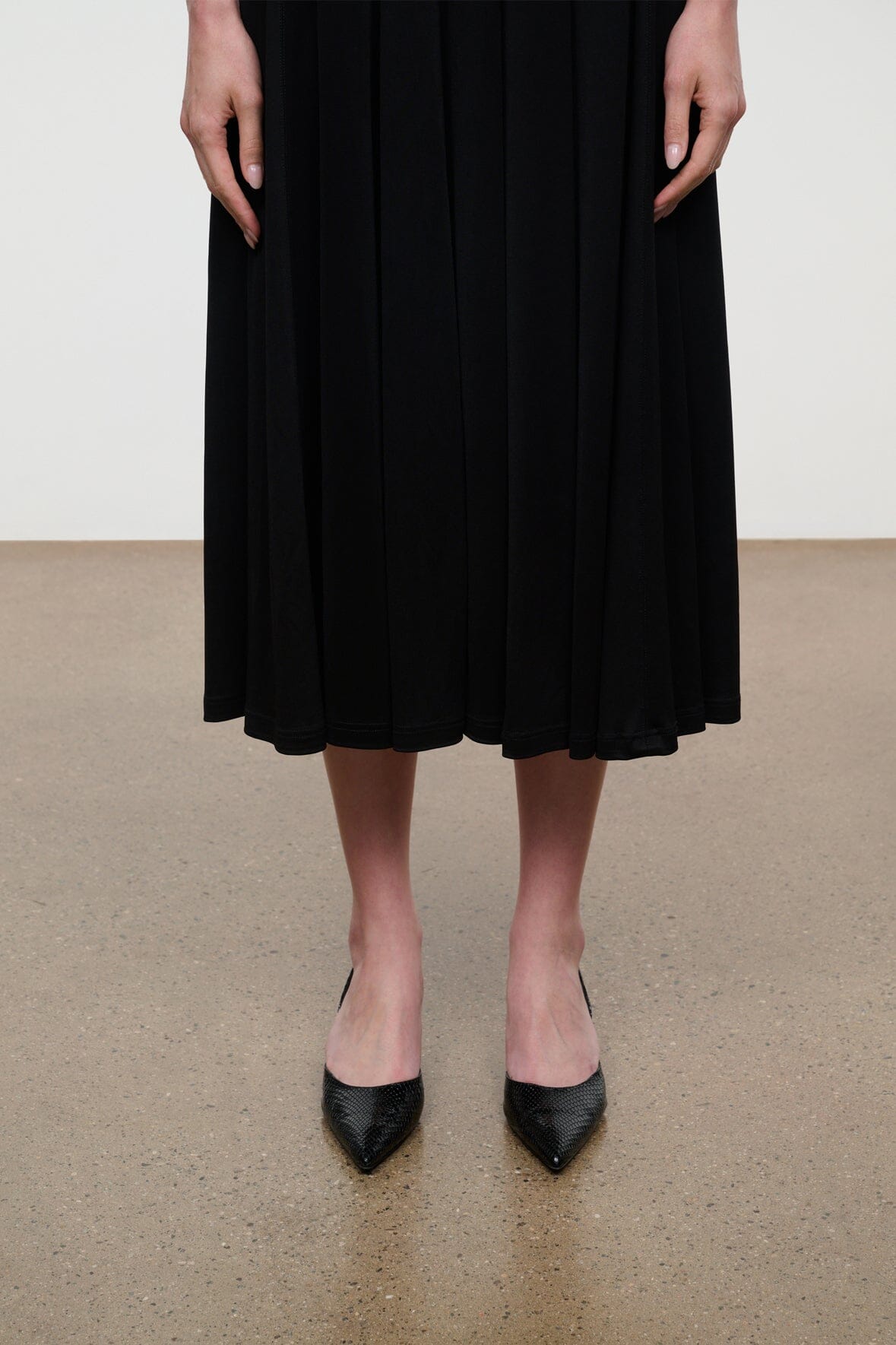 SEBASTIAN SLINGBACK | BLACK SNAKE
